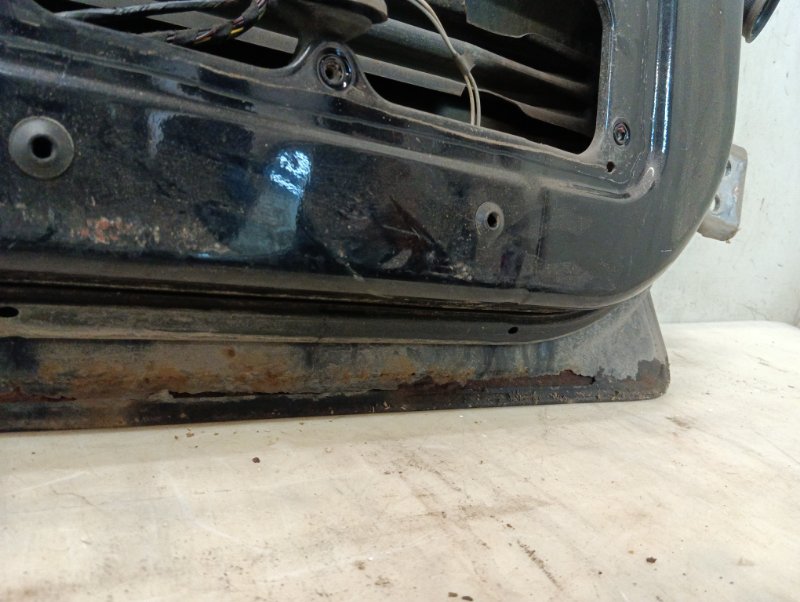 Дверь передняя левая