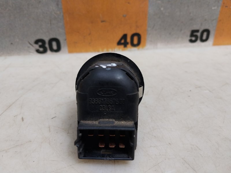 Кнопка регулировки зеркала