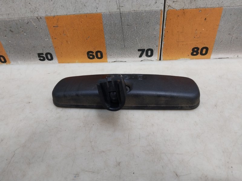 Зеркало заднего вида