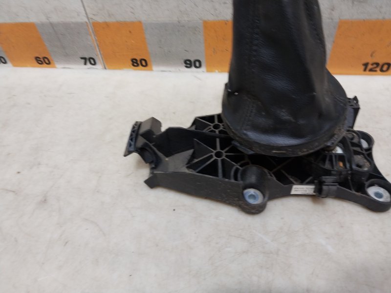 Кулиса МКПП / АКПП