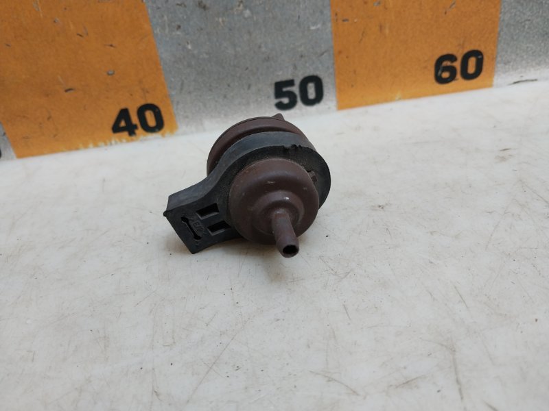 Клапан вентиляции топливного бака