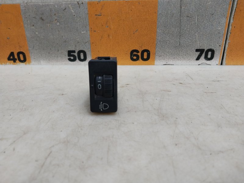 Кнопка корректора фар