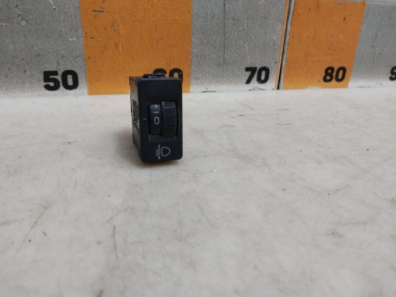 Кнопка корректора фар