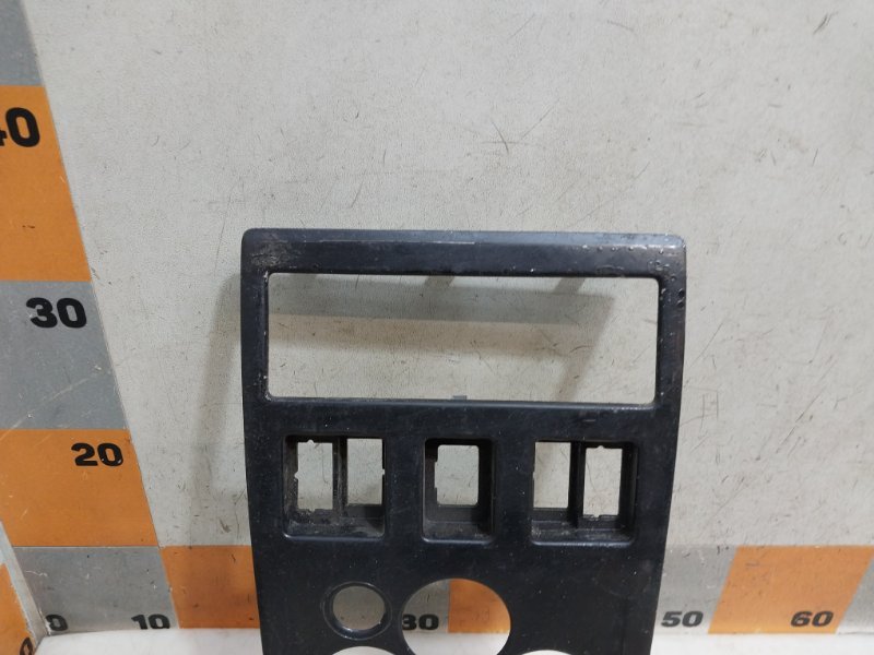 Рамка магнитолы