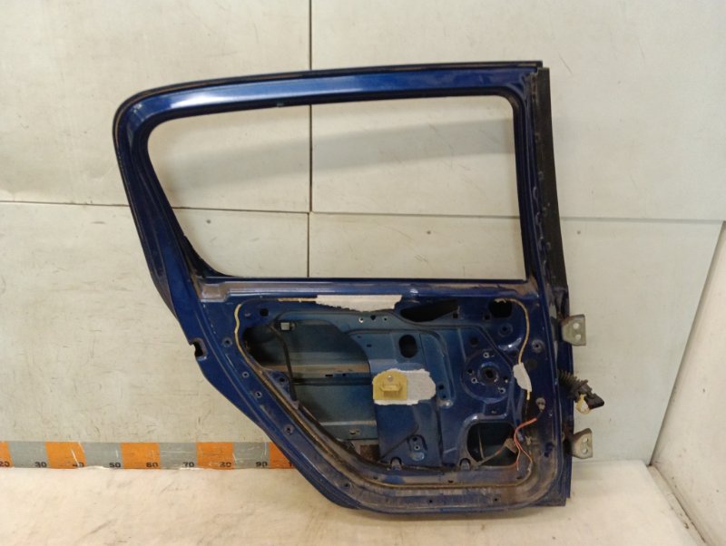 Дверь задняя левая