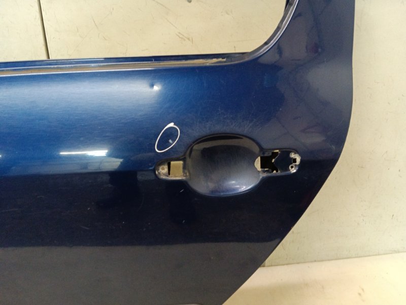 Дверь задняя левая