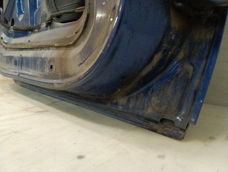 Дверь задняя левая