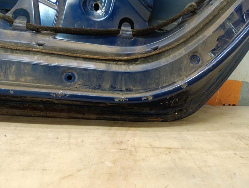 Дверь задняя правая