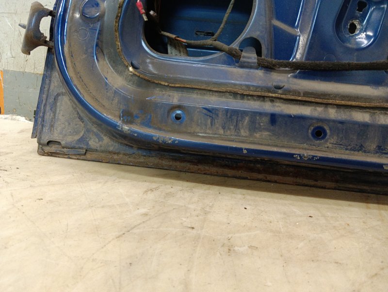 Дверь задняя правая