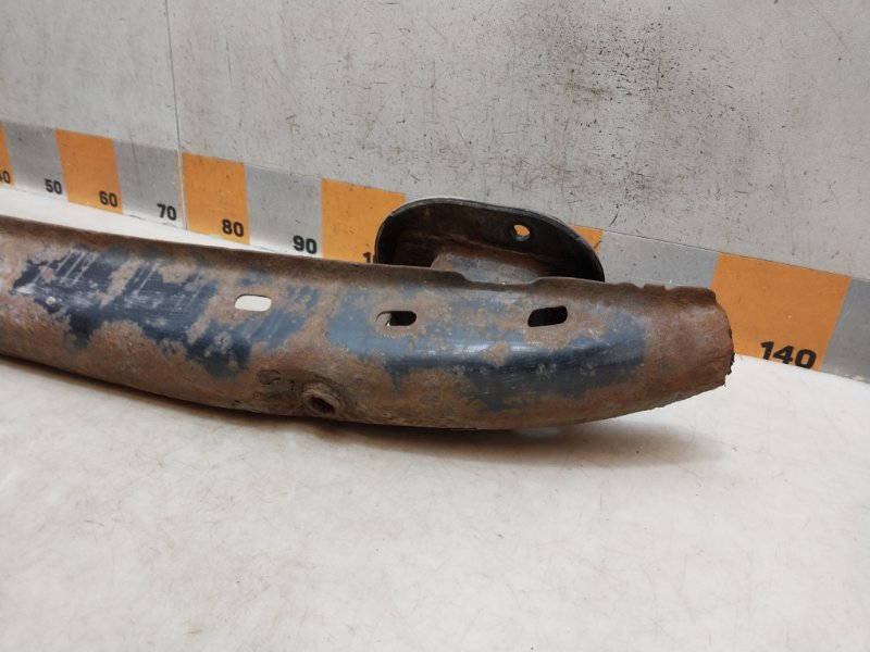 Усилитель заднего бампера