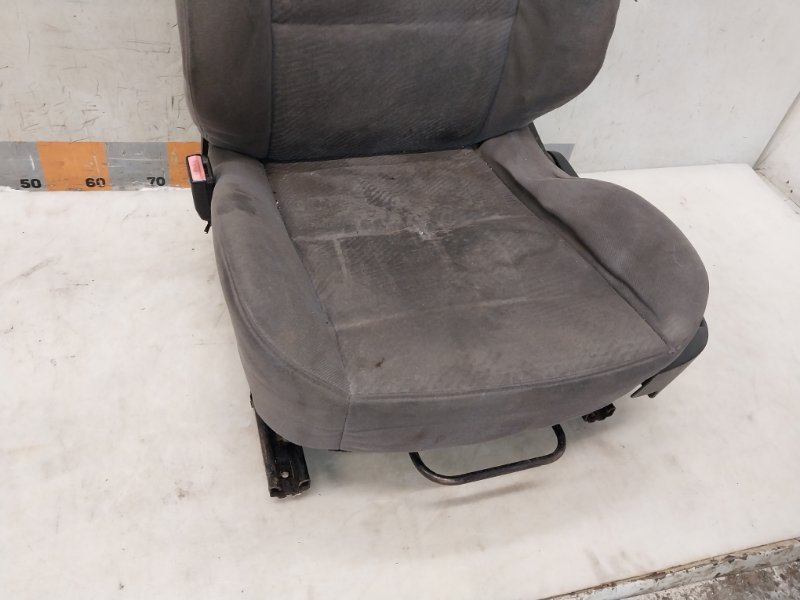 Сиденье переднее левое