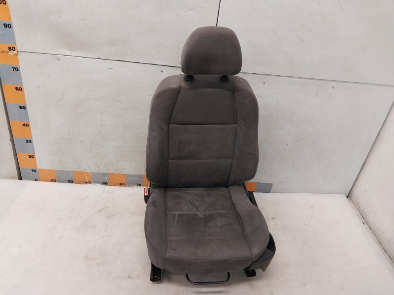 Сиденье переднее левое