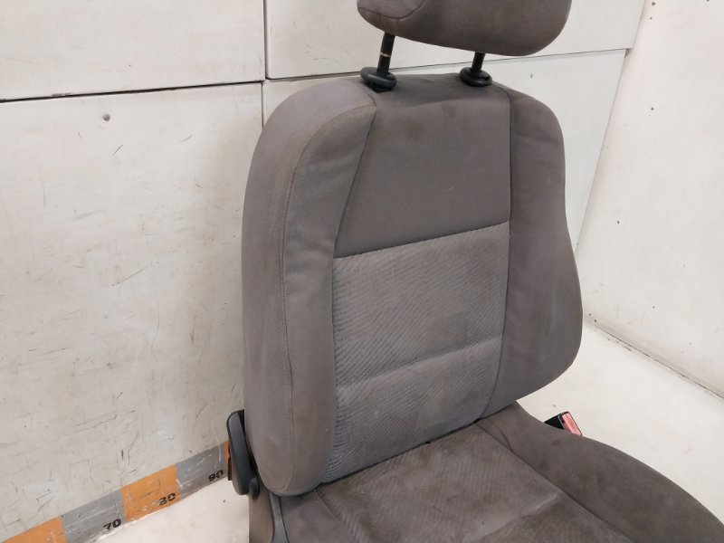 Сиденье переднее правое