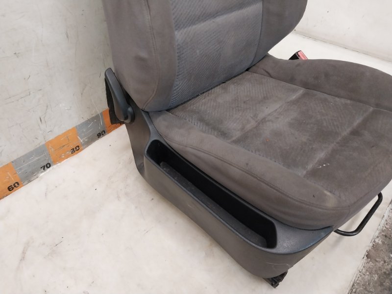 Сиденье переднее правое