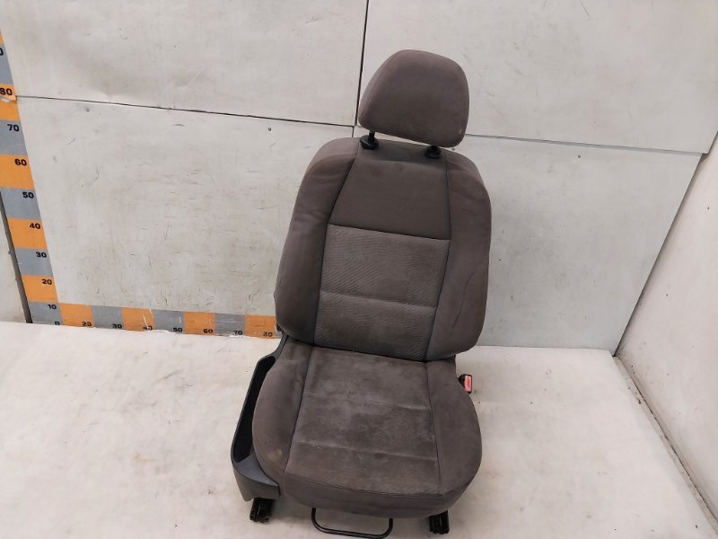 Сиденье переднее правое