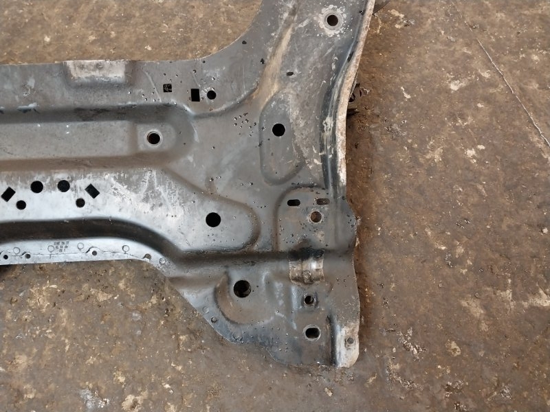 Балка подмоторная