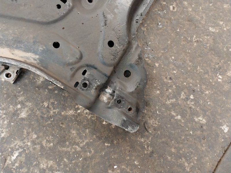 Балка подмоторная