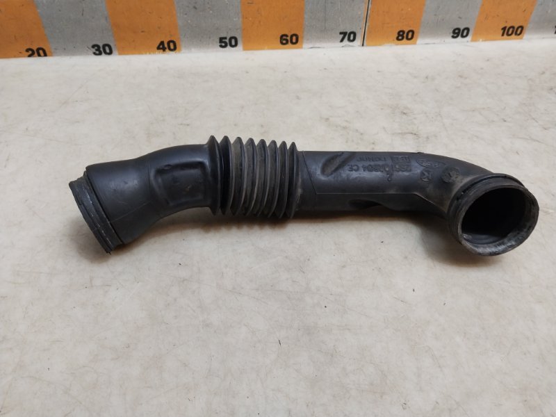 Патрубок воздушного фильтра