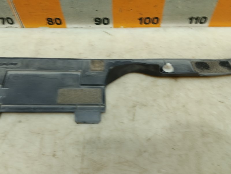 Накладка двери багажника