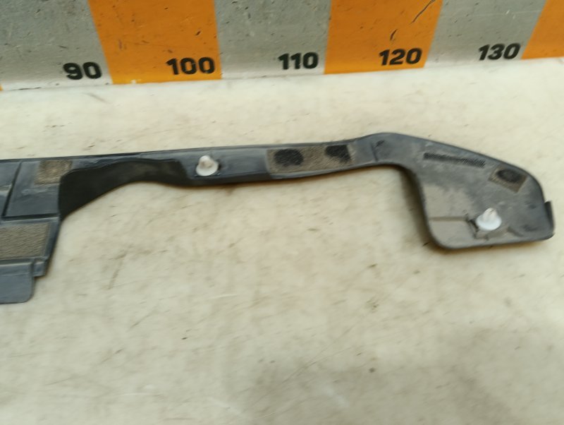 Накладка двери багажника