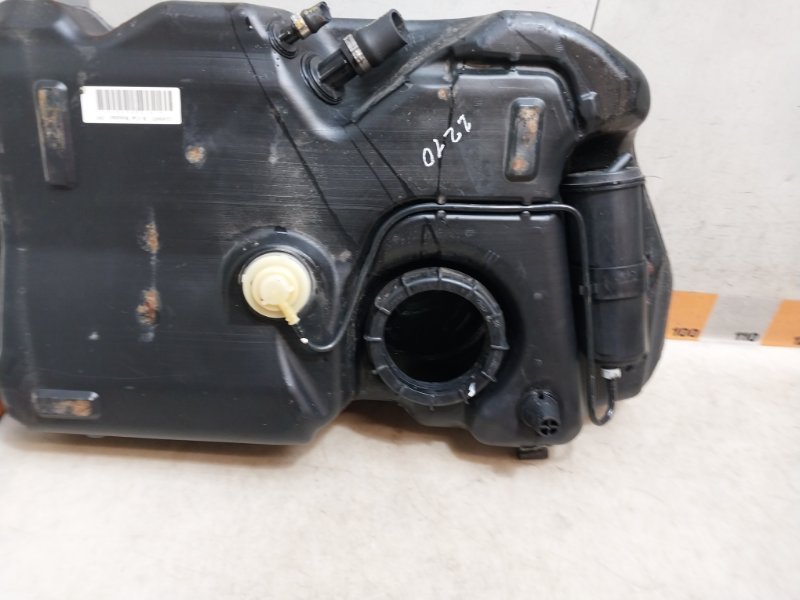 Бак топливный