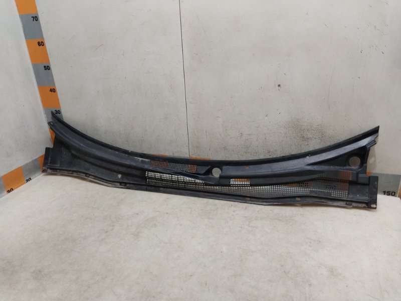 Решетка стеклоочистителей (Жабо)