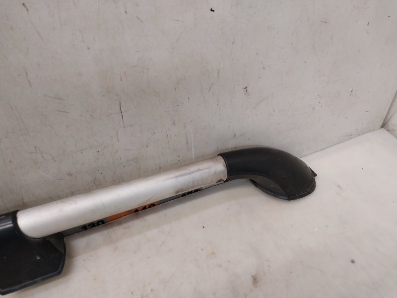 Рейлинг (релинг) левый (планка на крышу)