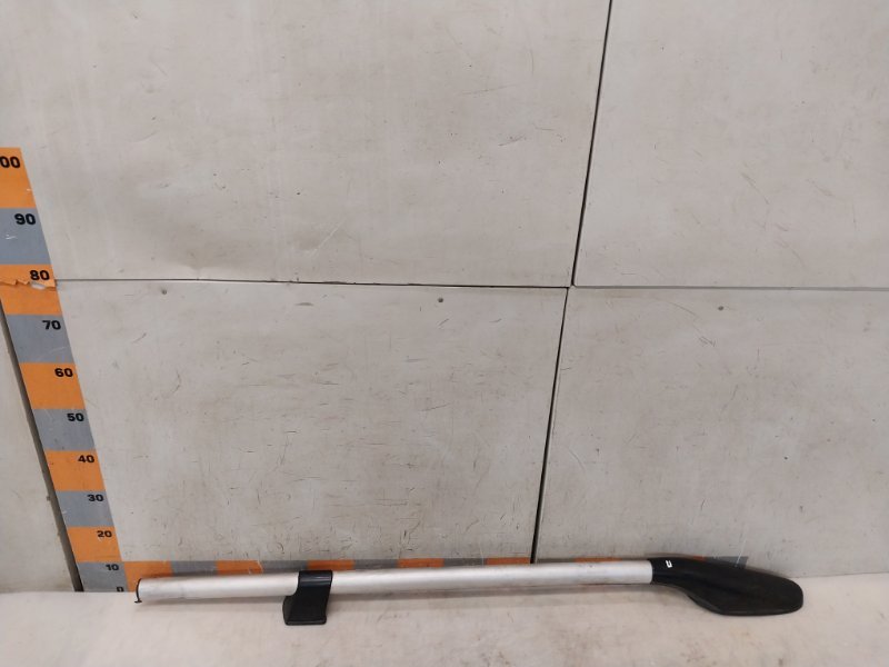 Рейлинг (релинг) правый (планка на крышу)