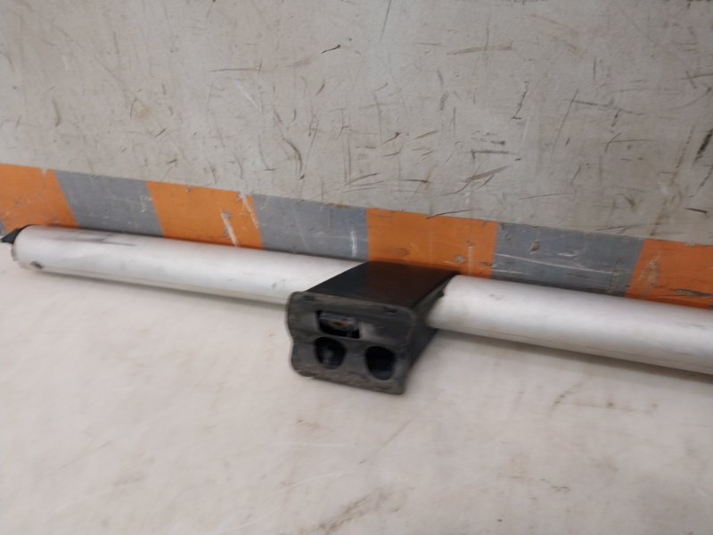 Рейлинг (релинг) правый (планка на крышу)