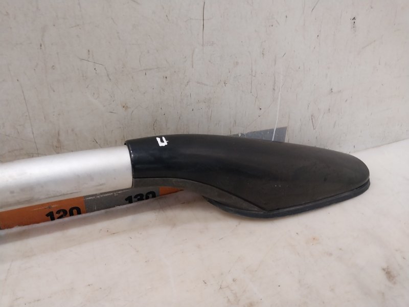 Рейлинг (релинг) правый (планка на крышу)