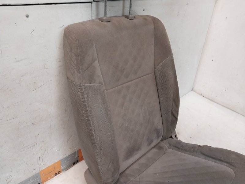 Сиденье переднее левое