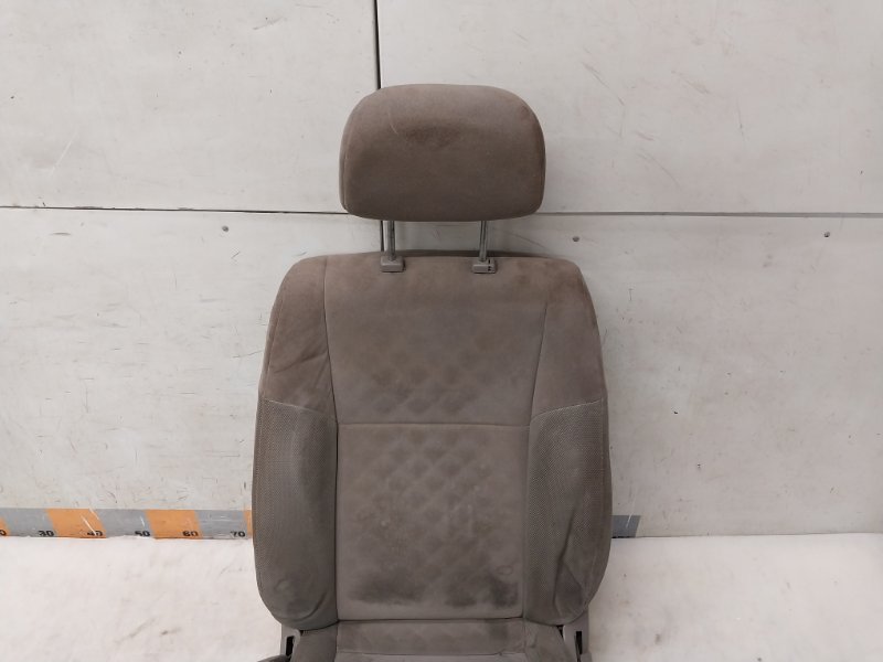 Сиденье переднее левое