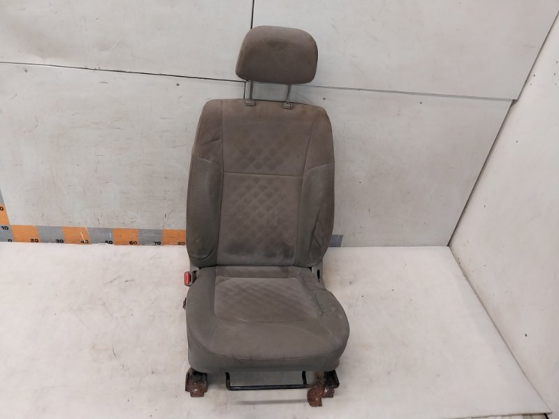 Сиденье переднее левое