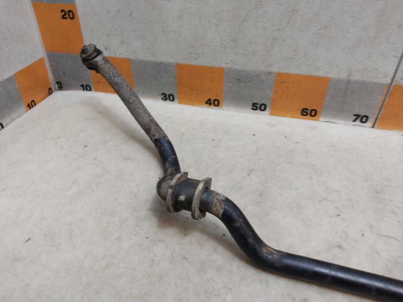 Стабилизатор передний