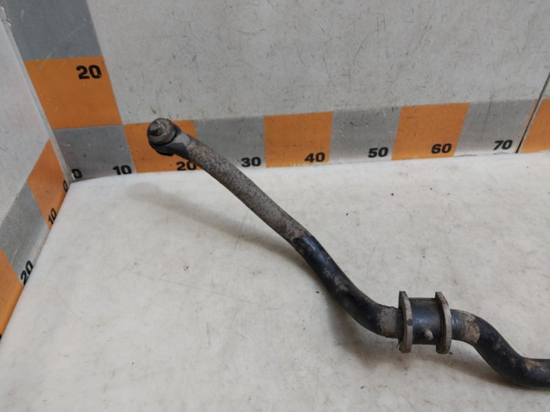 Стабилизатор передний