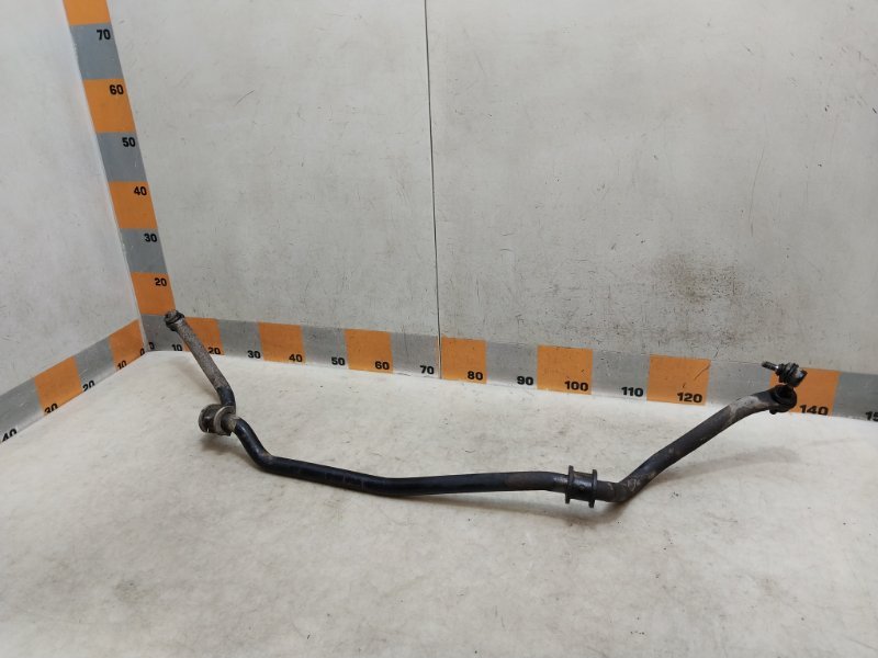 Стабилизатор передний