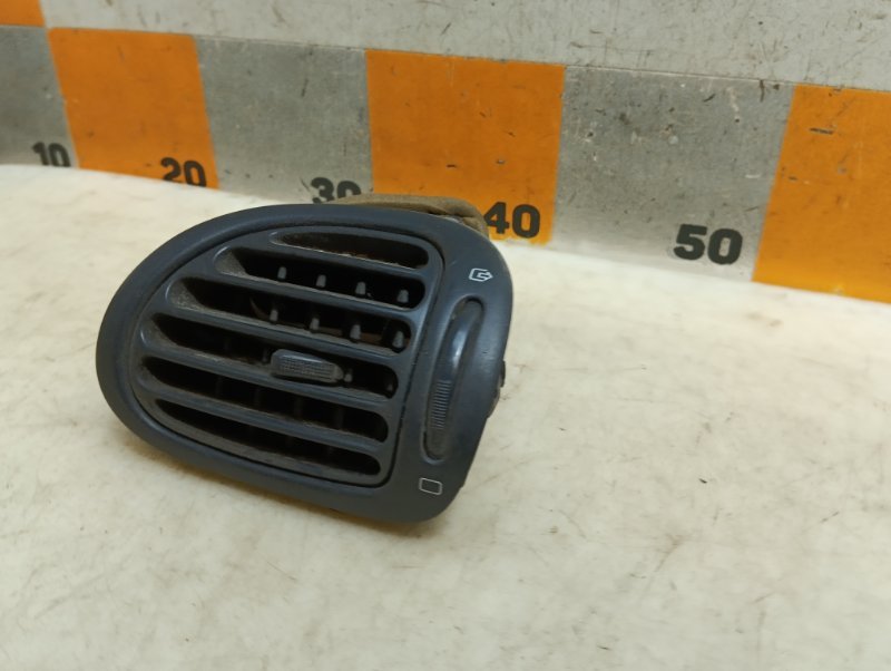 Дефлектор воздушный