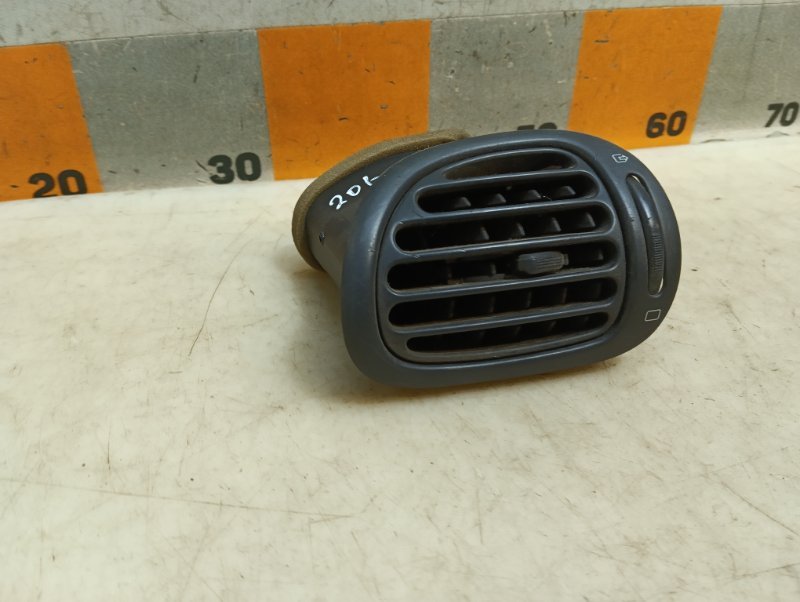 Дефлектор воздушный