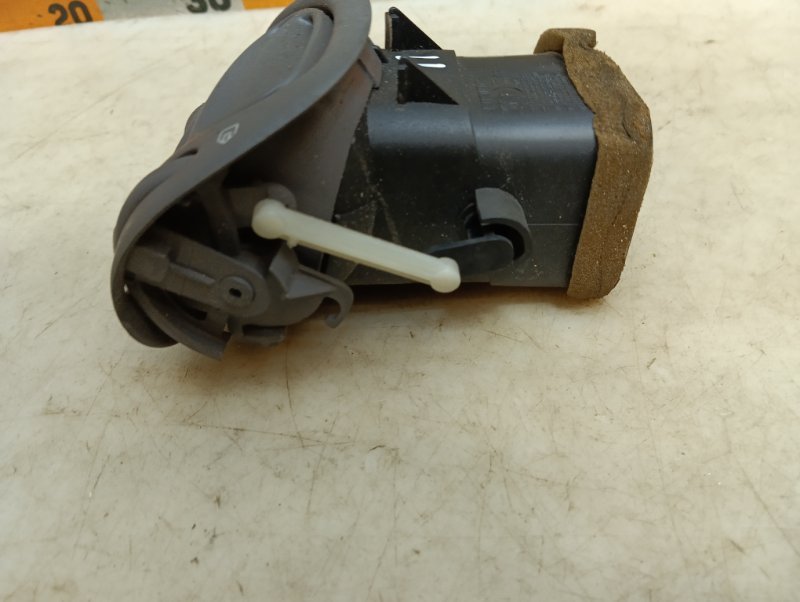 Дефлектор воздушный