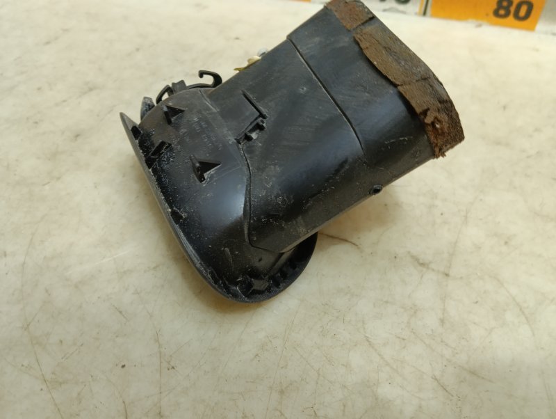 Дефлектор воздушный