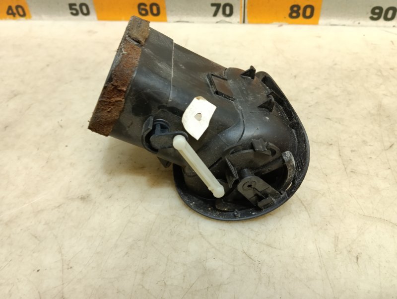 Дефлектор воздушный