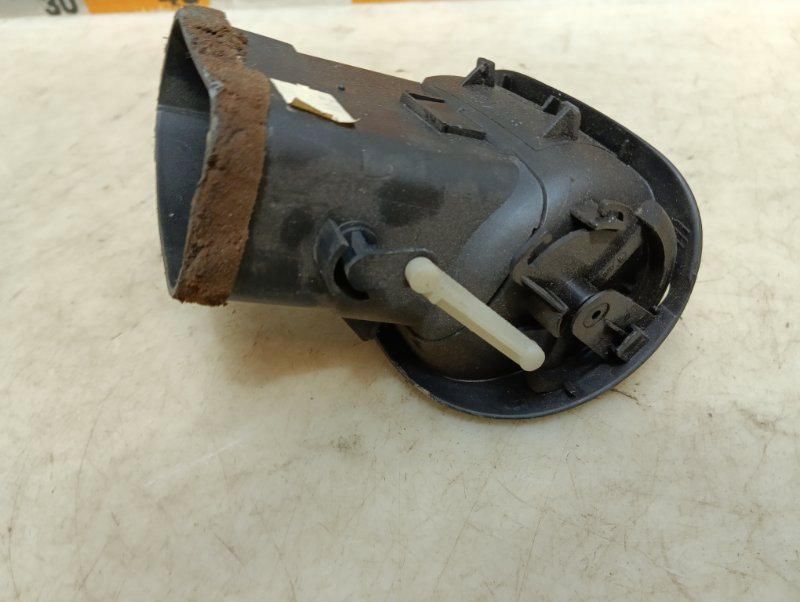 Дефлектор воздушный