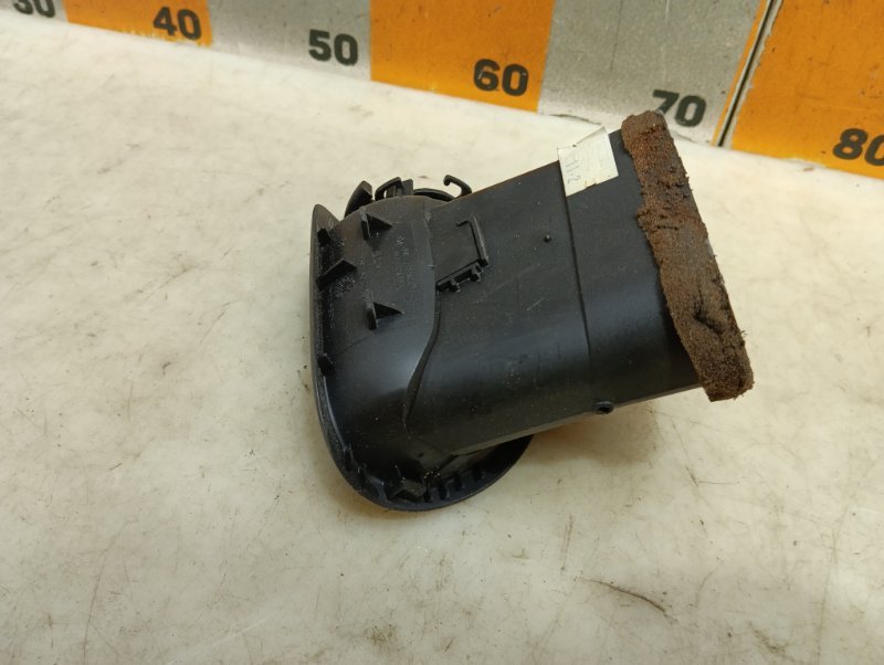 Дефлектор воздушный