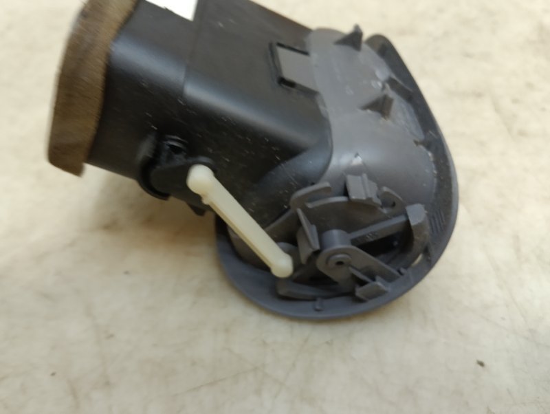 Дефлектор воздушный