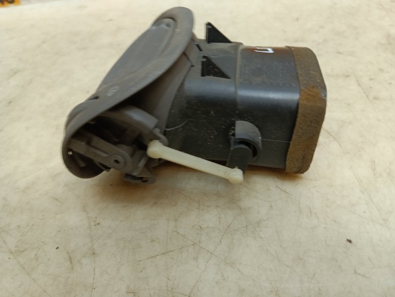 Дефлектор воздушный