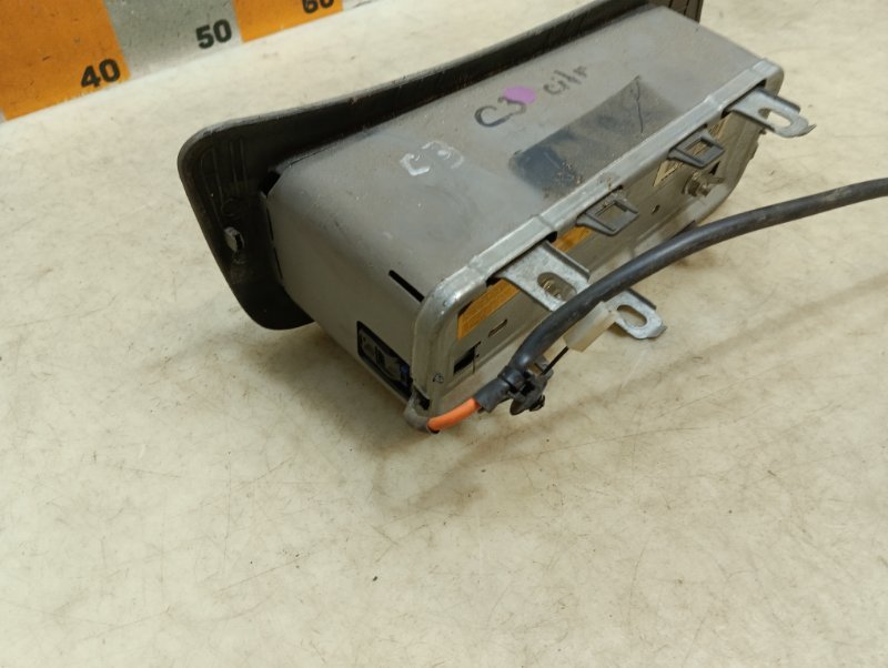 Подушка безопасности пассажирская (в торпедо)