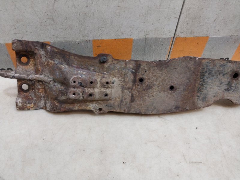 Балка передняя продольная