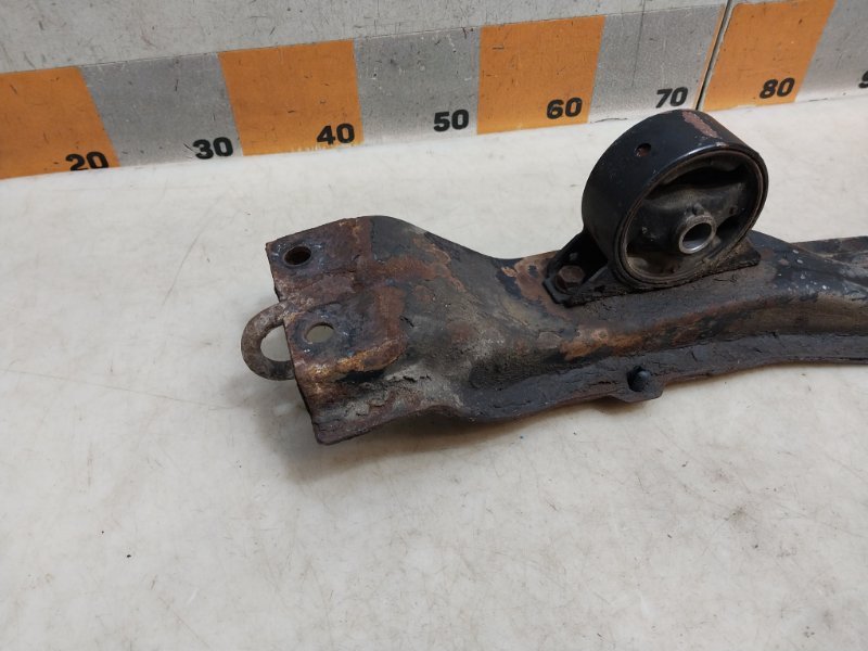 Балка передняя продольная