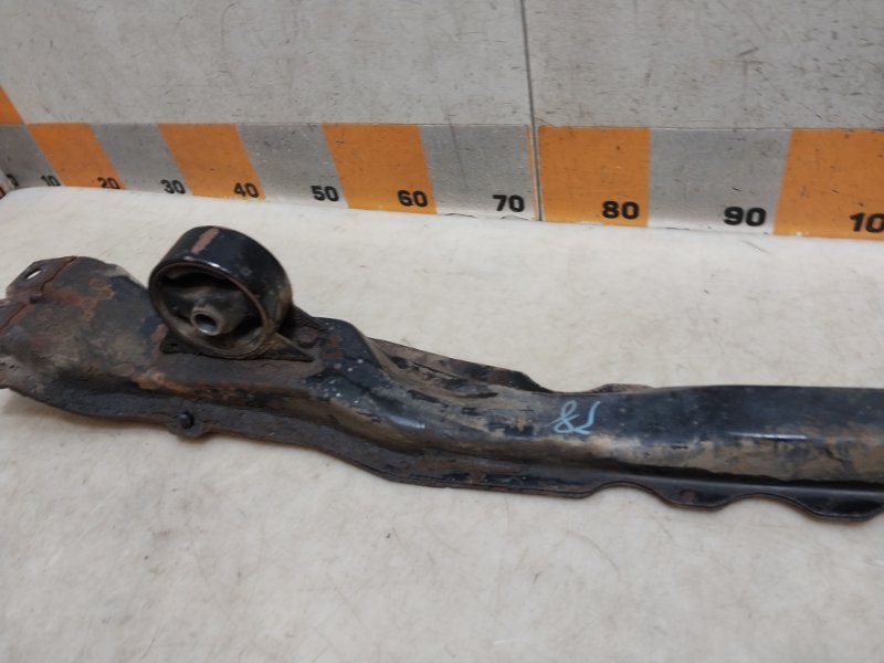 Балка передняя продольная