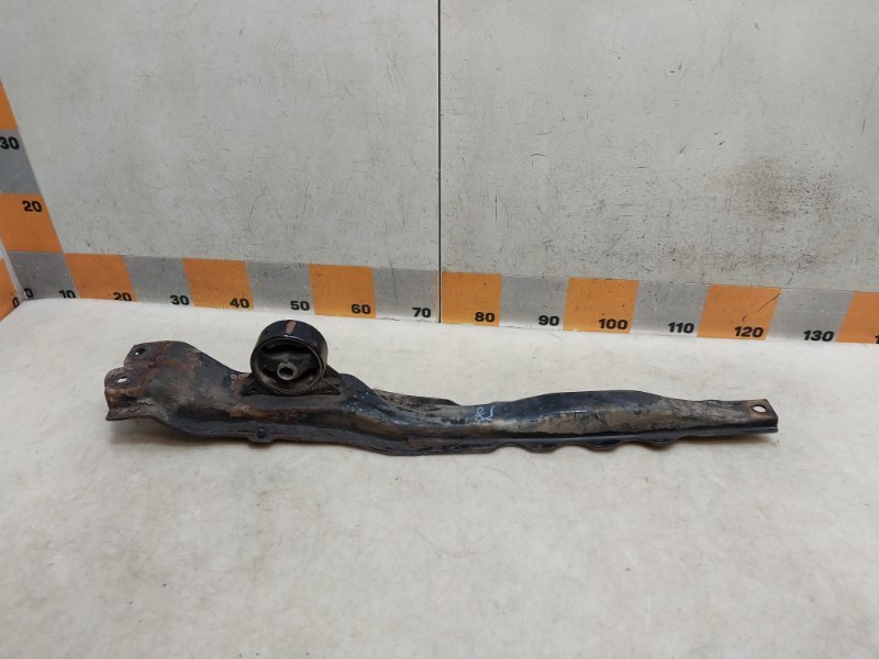 Балка передняя продольная